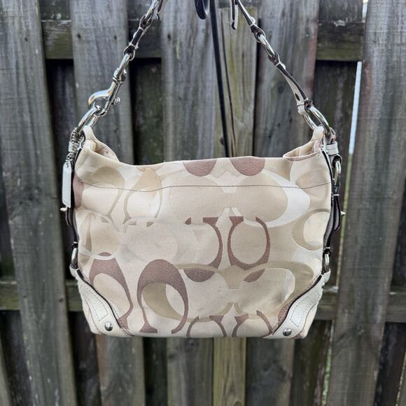 Coach Purse Carly Tote Bag Tan Jacquard C Pattern With White Leather Trim - Picture 2 of 16